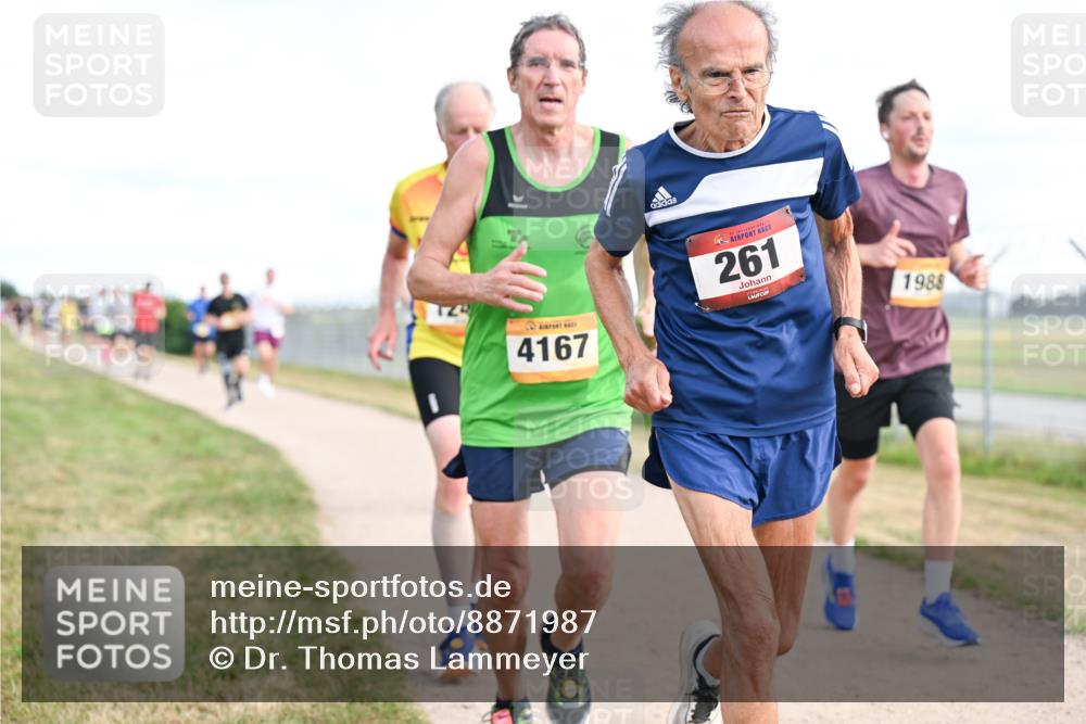 14.09.2025 - Airport Race Dr. Thomas Lammeyer http://msf.ph/oto/8871987 14.09.2025 12:16:34 Laufen 4167, 261, 1988 meine-sportfotos.de