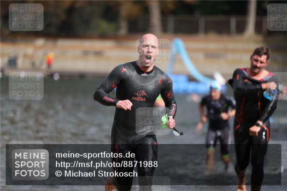 14.09.2025 - Stadtparktriathlon Michael Strokosch http://msf.ph/oto/8871988 14.09.2025 11:50:18 Schwimmen 1162, 1168, 1188, 1194, 1214 meine-sportfotos.de