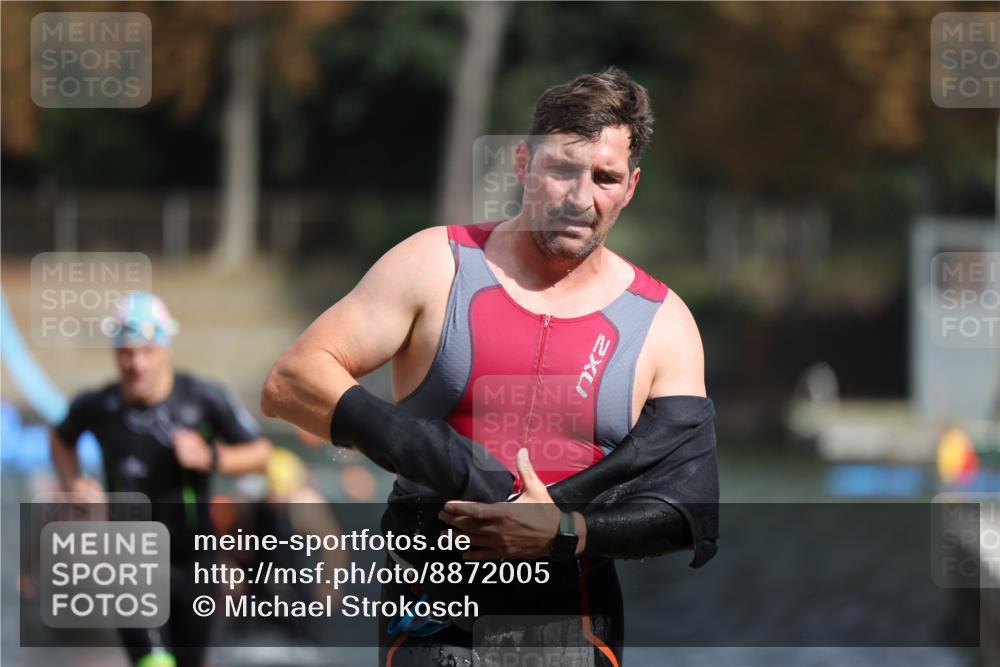 14.09.2025 - Stadtparktriathlon Michael Strokosch http://msf.ph/oto/8872005 14.09.2025 11:50:20 Schwimmen 1162, 1168, 1186, 1188, 1194 meine-sportfotos.de