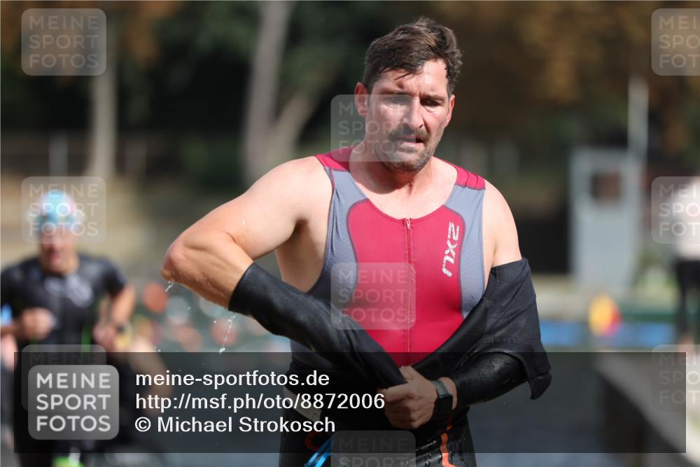 14.09.2025 - Stadtparktriathlon Michael Strokosch http://msf.ph/oto/8872006 14.09.2025 11:50:21 Schwimmen 1162, 1168, 1186, 1188, 1194 meine-sportfotos.de