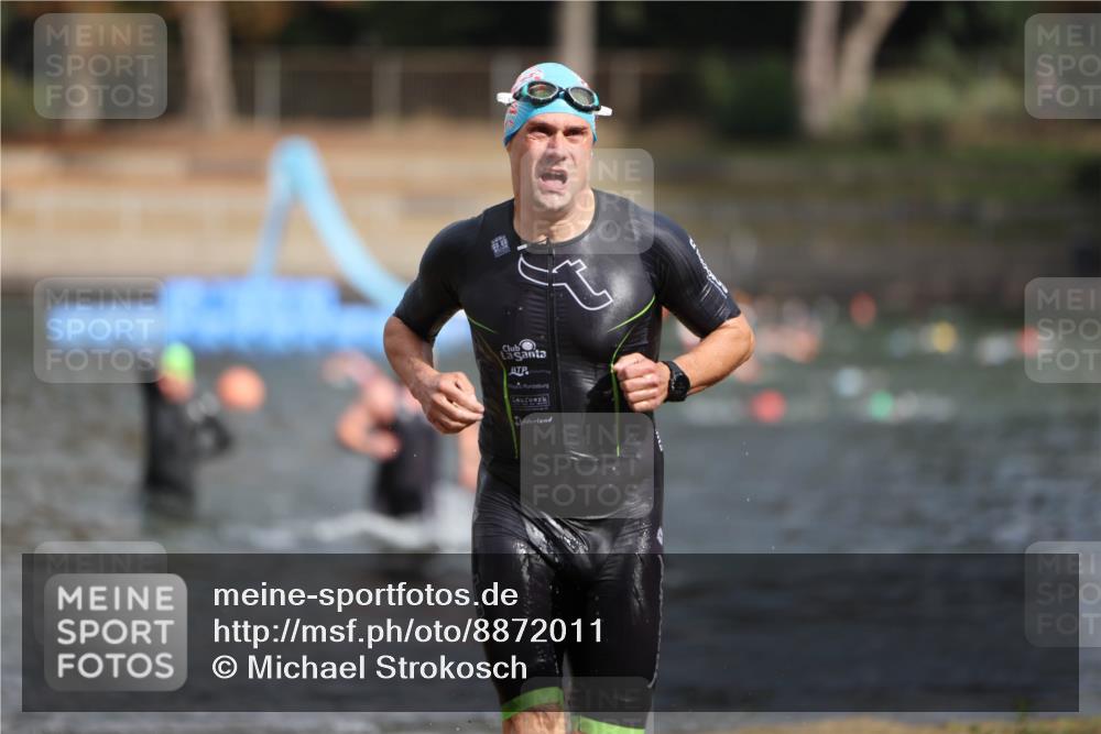 14.09.2025 - Stadtparktriathlon Michael Strokosch http://msf.ph/oto/8872011 14.09.2025 11:50:22 Schwimmen 1162, 1168, 1186, 1188, 1194 meine-sportfotos.de