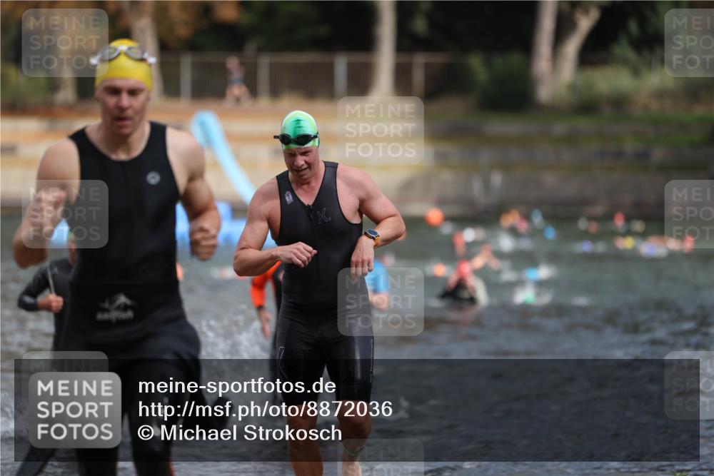 14.09.2025 - Stadtparktriathlon Michael Strokosch http://msf.ph/oto/8872036 14.09.2025 11:50:29 Schwimmen 1144, 1146, 1164, 1186, 1194 meine-sportfotos.de