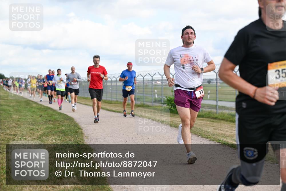 14.09.2025 - Airport Race Dr. Thomas Lammeyer http://msf.ph/oto/8872047 14.09.2025 12:16:41 Laufen 1356, 11, 35 meine-sportfotos.de