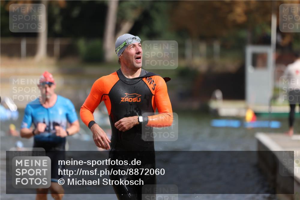 14.09.2025 - Stadtparktriathlon Michael Strokosch http://msf.ph/oto/8872060 14.09.2025 11:50:36 Schwimmen 1144, 1146, 1164 meine-sportfotos.de