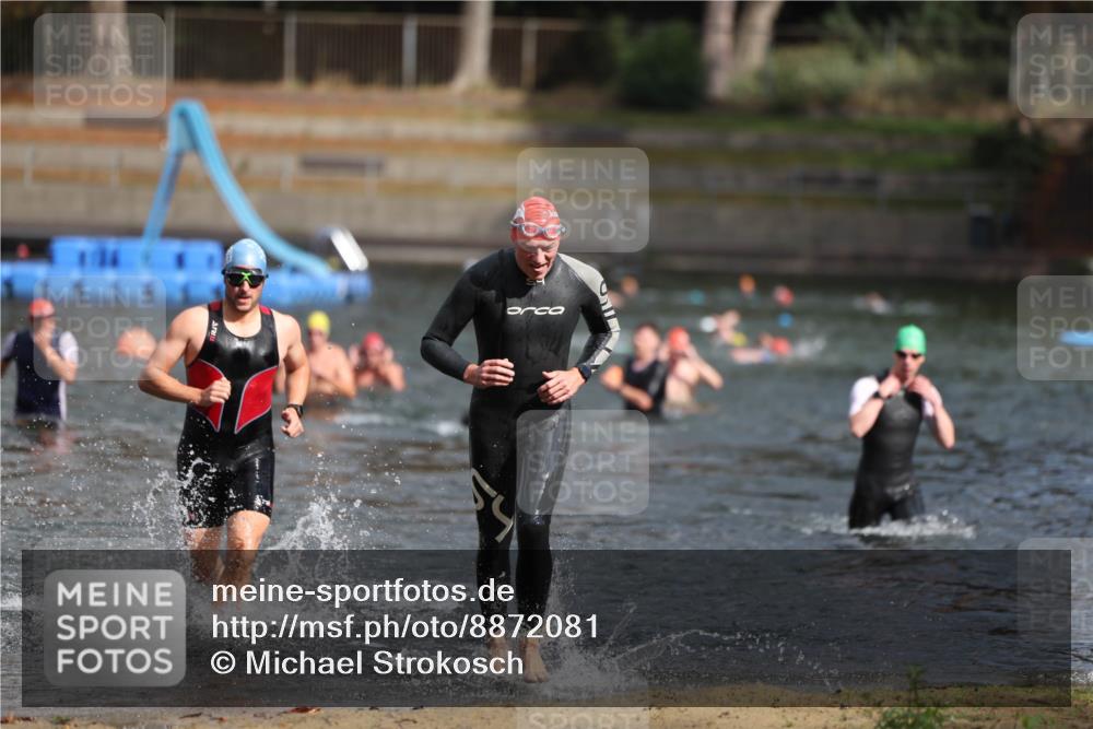 14.09.2025 - Stadtparktriathlon Michael Strokosch http://msf.ph/oto/8872081 14.09.2025 11:50:50 Schwimmen 1124, 1173 meine-sportfotos.de