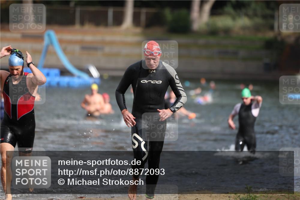 14.09.2025 - Stadtparktriathlon Michael Strokosch http://msf.ph/oto/8872093 14.09.2025 11:50:52 Schwimmen 1124, 1173 meine-sportfotos.de