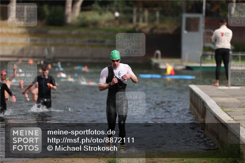 14.09.2025 - Stadtparktriathlon Michael Strokosch http://msf.ph/oto/8872111 14.09.2025 11:50:58 Schwimmen 1123, 1124, 1133, 1172, 1205, 1219 meine-sportfotos.de