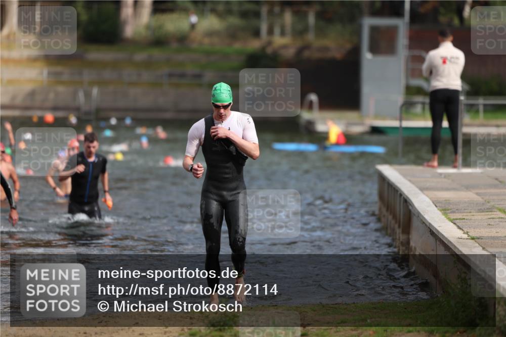 14.09.2025 - Stadtparktriathlon Michael Strokosch http://msf.ph/oto/8872114 14.09.2025 11:50:59 Schwimmen 1123, 1124, 1133, 1172, 1205, 1219 meine-sportfotos.de