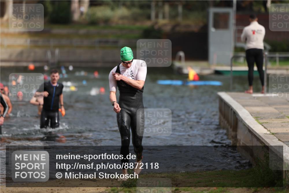 14.09.2025 - Stadtparktriathlon Michael Strokosch http://msf.ph/oto/8872118 14.09.2025 11:51:00 Schwimmen 1123, 1133, 1172, 1205, 1219 meine-sportfotos.de