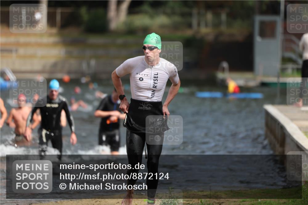 14.09.2025 - Stadtparktriathlon Michael Strokosch http://msf.ph/oto/8872124 14.09.2025 11:51:02 Schwimmen 1123, 1133, 1153, 1172, 1205, 1219 meine-sportfotos.de