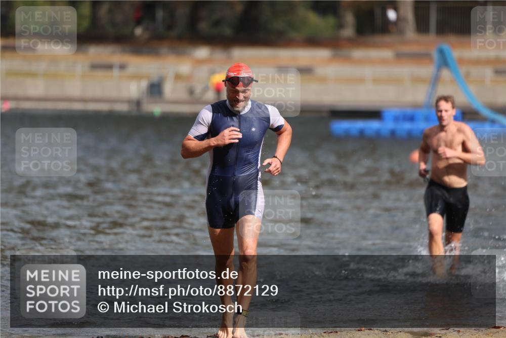 14.09.2025 - Stadtparktriathlon Michael Strokosch http://msf.ph/oto/8872129 14.09.2025 11:51:05 Schwimmen 1123, 1133, 1153, 1172, 1199, 1205, 1219 meine-sportfotos.de