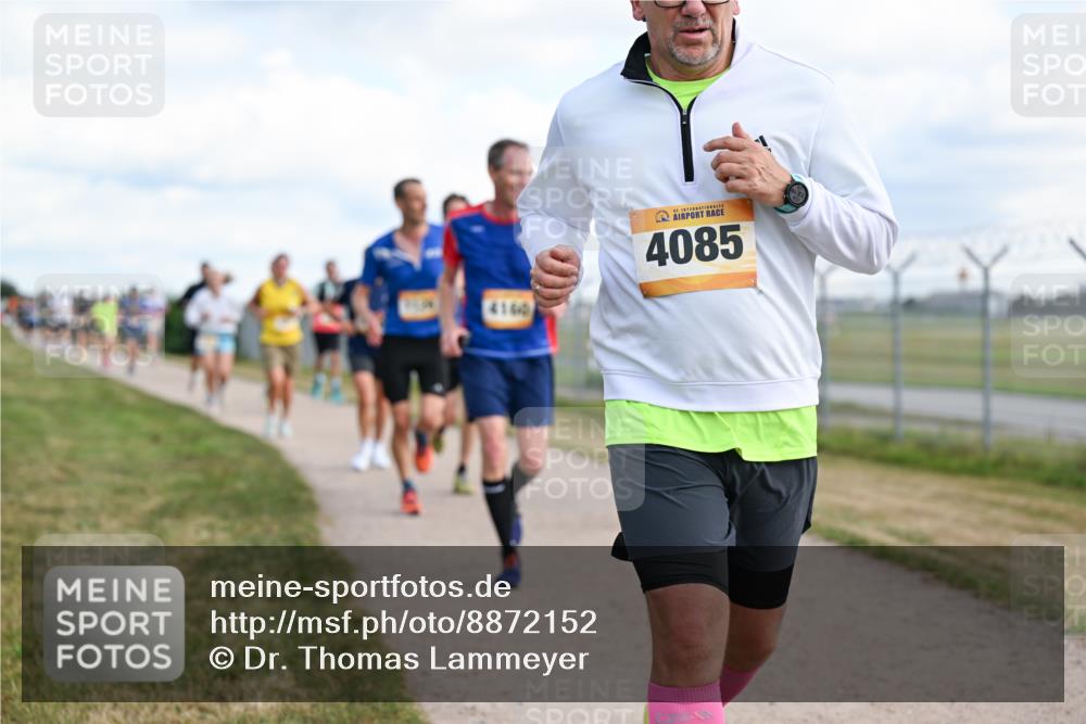 14.09.2025 - Airport Race Dr. Thomas Lammeyer http://msf.ph/oto/8872152 14.09.2025 12:16:48 Laufen 4160, 42, 4085 meine-sportfotos.de