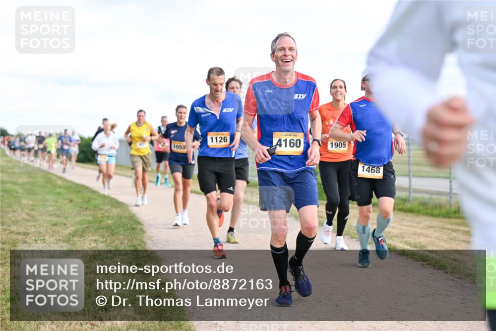 14.09.2025 - Airport Race Dr. Thomas Lammeyer http://msf.ph/oto/8872163 14.09.2025 12:16:48 Laufen 1055, 1126, 4160, 1905, 1468 meine-sportfotos.de