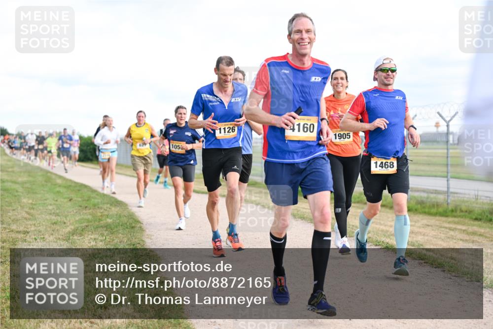 14.09.2025 - Airport Race Dr. Thomas Lammeyer http://msf.ph/oto/8872165 14.09.2025 12:16:49 Laufen 105, 1126, 4160, 1905, 1468 meine-sportfotos.de