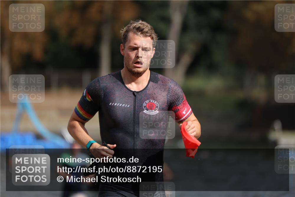 14.09.2025 - Stadtparktriathlon Michael Strokosch http://msf.ph/oto/8872195 14.09.2025 11:51:25 Schwimmen 1129, 1139, 1203, 1212 meine-sportfotos.de