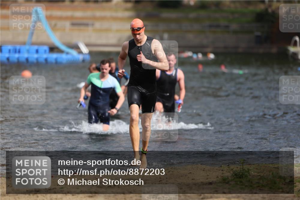 14.09.2025 - Stadtparktriathlon Michael Strokosch http://msf.ph/oto/8872203 14.09.2025 11:51:27 Schwimmen 1122, 1129, 1139, 1203, 1212 meine-sportfotos.de
