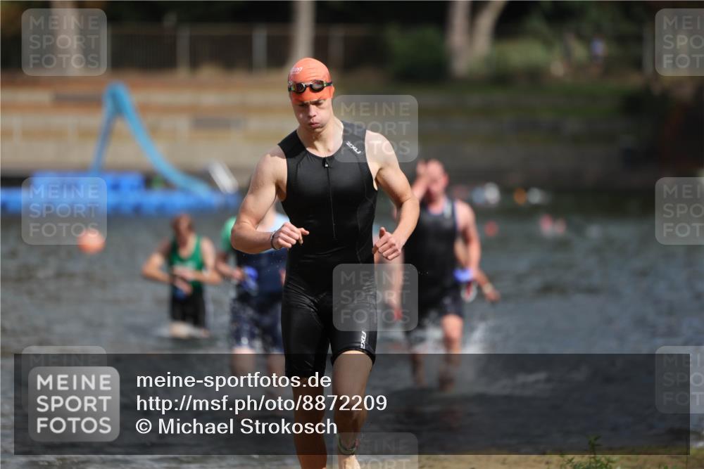 14.09.2025 - Stadtparktriathlon Michael Strokosch http://msf.ph/oto/8872209 14.09.2025 11:51:29 Schwimmen 1122, 1129, 1139, 1212 meine-sportfotos.de