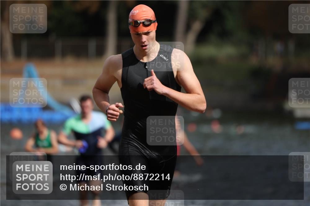 14.09.2025 - Stadtparktriathlon Michael Strokosch http://msf.ph/oto/8872214 14.09.2025 11:51:30 Schwimmen 1122, 1129, 1139, 1147, 1212 meine-sportfotos.de