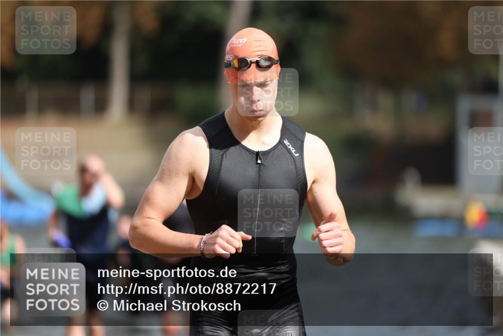 14.09.2025 - Stadtparktriathlon Michael Strokosch http://msf.ph/oto/8872217 14.09.2025 11:51:31 Schwimmen 1122, 1129, 1139, 1147, 1212 meine-sportfotos.de