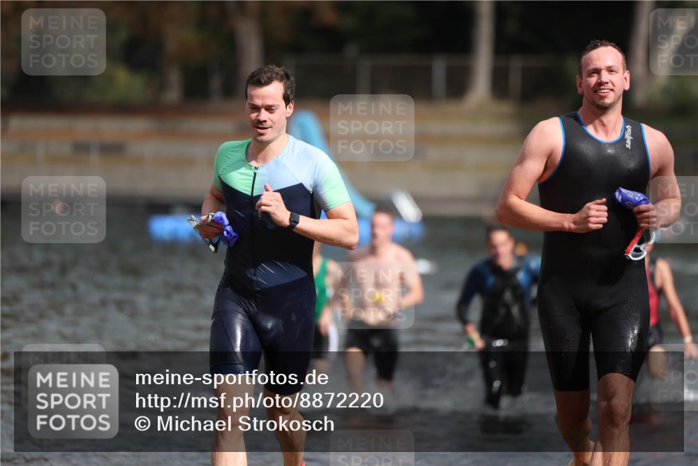 14.09.2025 - Stadtparktriathlon Michael Strokosch http://msf.ph/oto/8872220 14.09.2025 11:51:33 Schwimmen 1122, 1129, 1132, 1139, 1147, 1180, 1212 meine-sportfotos.de