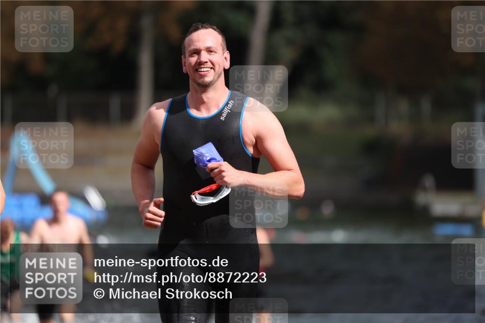 14.09.2025 - Stadtparktriathlon Michael Strokosch http://msf.ph/oto/8872223 14.09.2025 11:51:34 Schwimmen 1122, 1129, 1132, 1139, 1147, 1180, 1212 meine-sportfotos.de