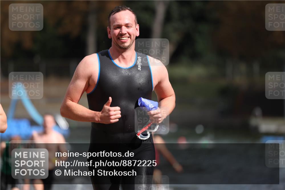 14.09.2025 - Stadtparktriathlon Michael Strokosch http://msf.ph/oto/8872225 14.09.2025 11:51:35 Schwimmen 1122, 1129, 1132, 1139, 1147, 1180 meine-sportfotos.de