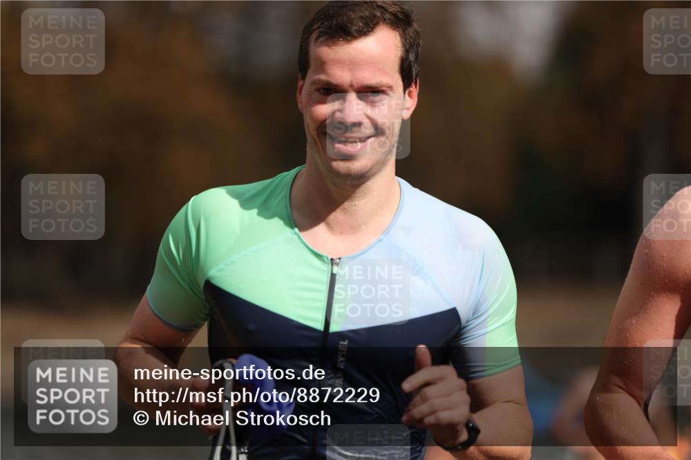14.09.2025 - Stadtparktriathlon Michael Strokosch http://msf.ph/oto/8872229 14.09.2025 11:51:36 Schwimmen 1122, 1129, 1132, 1139, 1147, 1180 meine-sportfotos.de