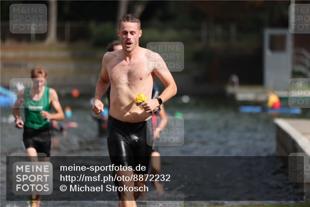 14.09.2025 - Stadtparktriathlon Michael Strokosch http://msf.ph/oto/8872232 14.09.2025 11:51:38 Schwimmen 1122, 1129, 1132, 1139, 1147, 1180 meine-sportfotos.de