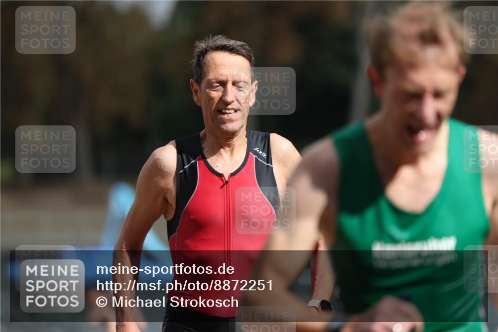 14.09.2025 - Stadtparktriathlon Michael Strokosch http://msf.ph/oto/8872251 14.09.2025 11:51:45 Schwimmen 1132, 1147, 1180, 1189 meine-sportfotos.de