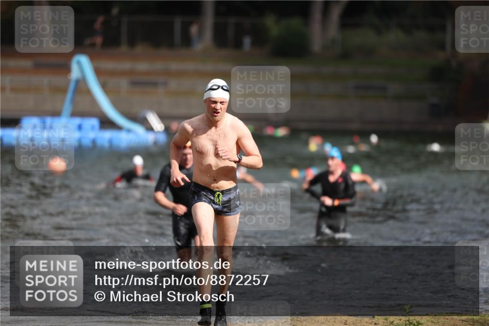 14.09.2025 - Stadtparktriathlon Michael Strokosch http://msf.ph/oto/8872257 14.09.2025 11:51:53 Schwimmen 1137, 1189 meine-sportfotos.de