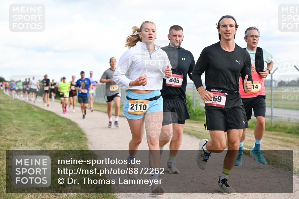 14.09.2025 - Airport Race Dr. Thomas Lammeyer http://msf.ph/oto/8872262 14.09.2025 12:16:54 Laufen 2110, 845, 69, 14 meine-sportfotos.de