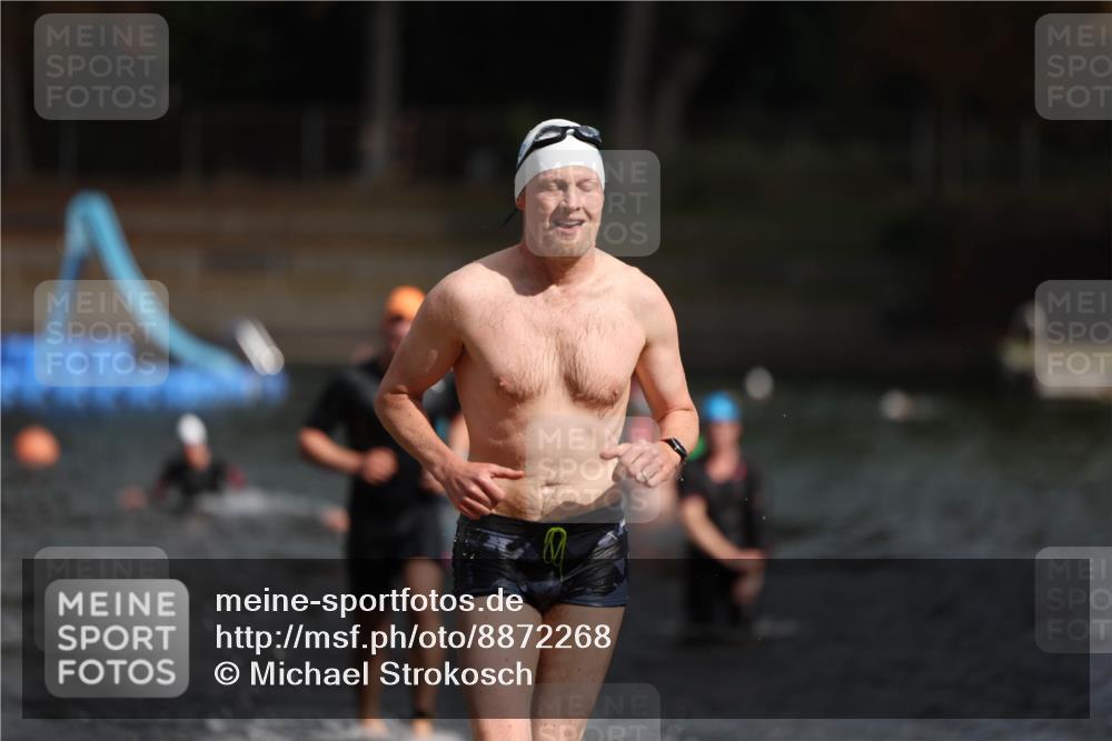 14.09.2025 - Stadtparktriathlon Michael Strokosch http://msf.ph/oto/8872268 14.09.2025 11:51:55 Schwimmen 1137, 1189 meine-sportfotos.de