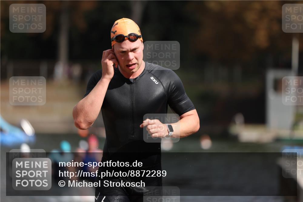 14.09.2025 - Stadtparktriathlon Michael Strokosch http://msf.ph/oto/8872289 14.09.2025 11:52:00 Schwimmen 1137, 1160, 1193 meine-sportfotos.de
