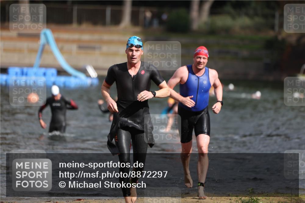 14.09.2025 - Stadtparktriathlon Michael Strokosch http://msf.ph/oto/8872297 14.09.2025 11:52:05 Schwimmen 1160, 1193 meine-sportfotos.de