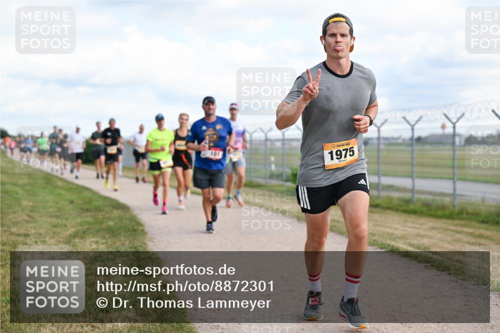 14.09.2025 - Airport Race Dr. Thomas Lammeyer http://msf.ph/oto/8872301 14.09.2025 12:16:57 Laufen 101, 1975 meine-sportfotos.de