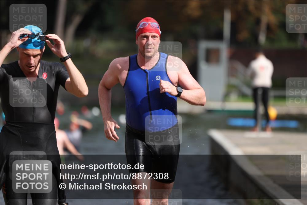 14.09.2025 - Stadtparktriathlon Michael Strokosch http://msf.ph/oto/8872308 14.09.2025 11:52:08 Schwimmen 1143, 1160, 1193, 1211 meine-sportfotos.de
