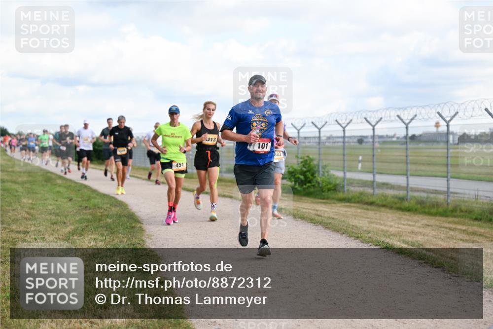 14.09.2025 - Airport Race Dr. Thomas Lammeyer http://msf.ph/oto/8872312 14.09.2025 12:16:58 Laufen 451, 213, 101, 883 meine-sportfotos.de
