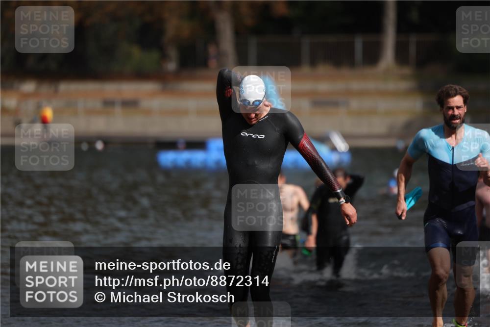 14.09.2025 - Stadtparktriathlon Michael Strokosch http://msf.ph/oto/8872314 14.09.2025 11:52:15 Schwimmen 1128, 1143, 1150, 1156, 1171, 1187, 1211 meine-sportfotos.de