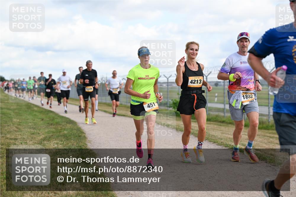 14.09.2025 - Airport Race Dr. Thomas Lammeyer http://msf.ph/oto/8872340 14.09.2025 12:17:00 Laufen 1389, 451, 4213, 1883, 1883 meine-sportfotos.de