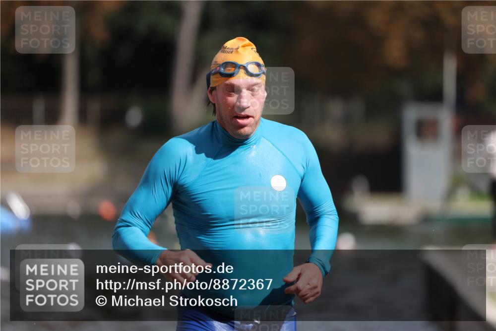14.09.2025 - Stadtparktriathlon Michael Strokosch http://msf.ph/oto/8872367 14.09.2025 11:52:30 Schwimmen 1128, 1187, 1202 meine-sportfotos.de