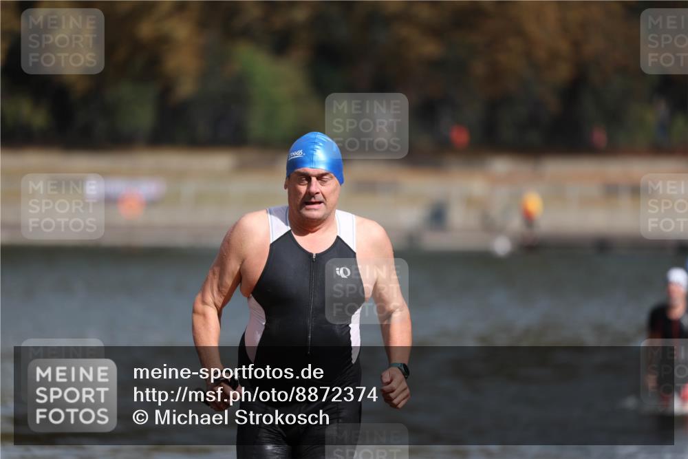 14.09.2025 - Stadtparktriathlon Michael Strokosch http://msf.ph/oto/8872374 14.09.2025 11:52:57 Schwimmen 1126, 1169 meine-sportfotos.de