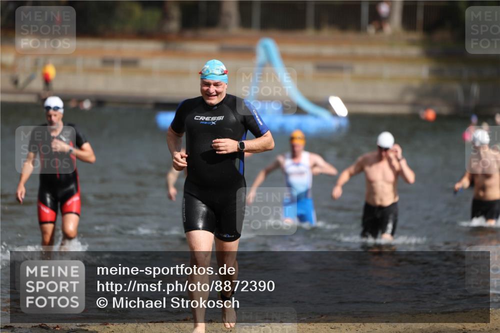 14.09.2025 - Stadtparktriathlon Michael Strokosch http://msf.ph/oto/8872390 14.09.2025 11:53:03 Schwimmen 1155, 1169, 1182, 1192, 1220 meine-sportfotos.de
