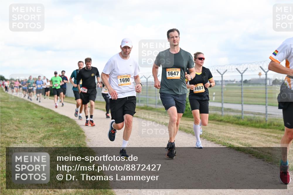 14.09.2025 - Airport Race Dr. Thomas Lammeyer http://msf.ph/oto/8872427 14.09.2025 12:17:05 Laufen 218, 1690, 1647, 7487 meine-sportfotos.de