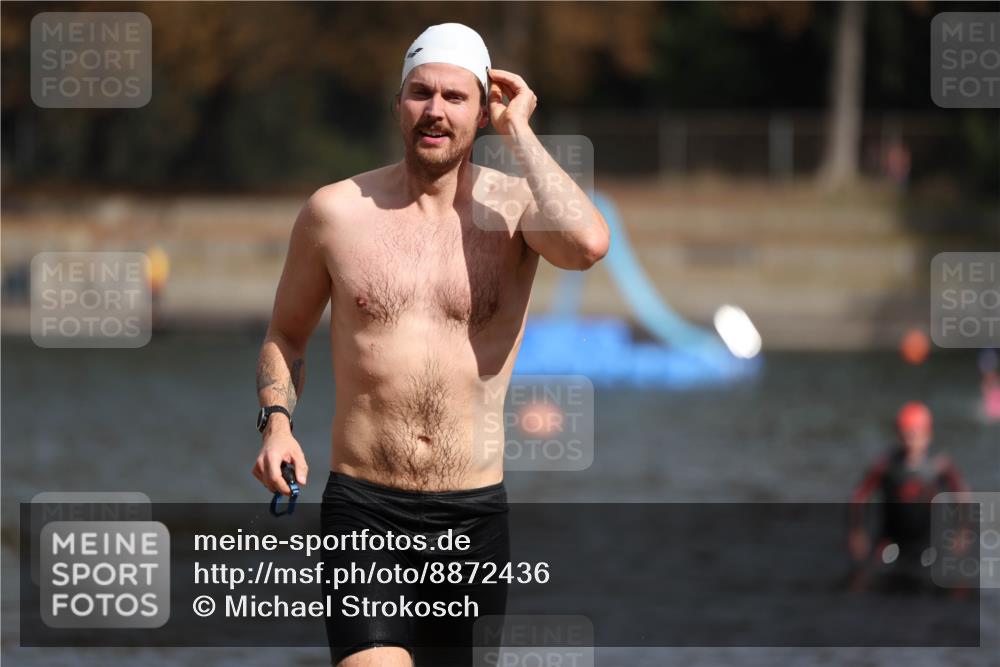 14.09.2025 - Stadtparktriathlon Michael Strokosch http://msf.ph/oto/8872436 14.09.2025 11:53:16 Schwimmen 1182, 1184, 1192, 1220 meine-sportfotos.de