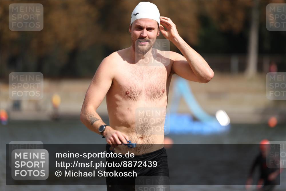 14.09.2025 - Stadtparktriathlon Michael Strokosch http://msf.ph/oto/8872439 14.09.2025 11:53:17 Schwimmen 1184, 1220 meine-sportfotos.de
