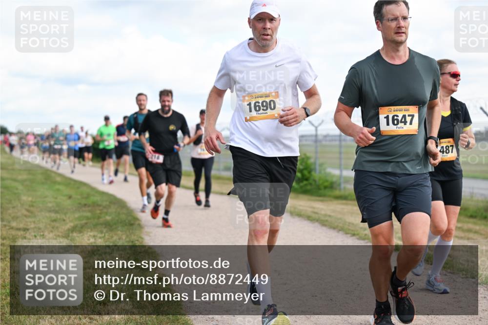 14.09.2025 - Airport Race Dr. Thomas Lammeyer http://msf.ph/oto/8872449 14.09.2025 12:17:06 Laufen 1690, 1647, 487 meine-sportfotos.de