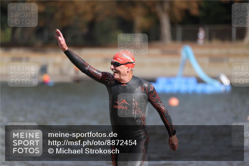 14.09.2025 - Stadtparktriathlon Michael Strokosch http://msf.ph/oto/8872454 14.09.2025 11:53:33 Schwimmen 1157, 1175, 1213 meine-sportfotos.de