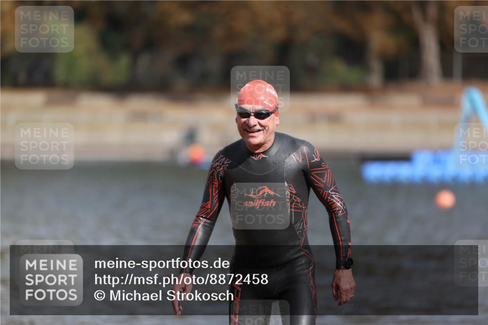 14.09.2025 - Stadtparktriathlon Michael Strokosch http://msf.ph/oto/8872458 14.09.2025 11:53:34 Schwimmen 1157, 1175, 1213 meine-sportfotos.de