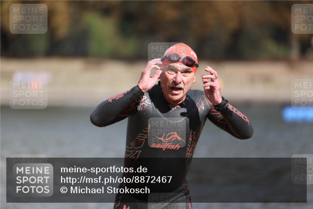 14.09.2025 - Stadtparktriathlon Michael Strokosch http://msf.ph/oto/8872467 14.09.2025 11:53:36 Schwimmen 1157, 1175, 1213 meine-sportfotos.de
