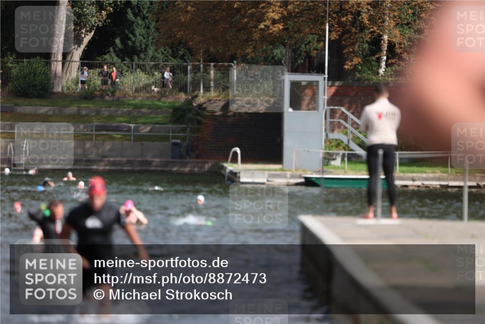 14.09.2025 - Stadtparktriathlon Michael Strokosch http://msf.ph/oto/8872473 14.09.2025 11:53:40 Schwimmen 1157, 1175, 1213 meine-sportfotos.de